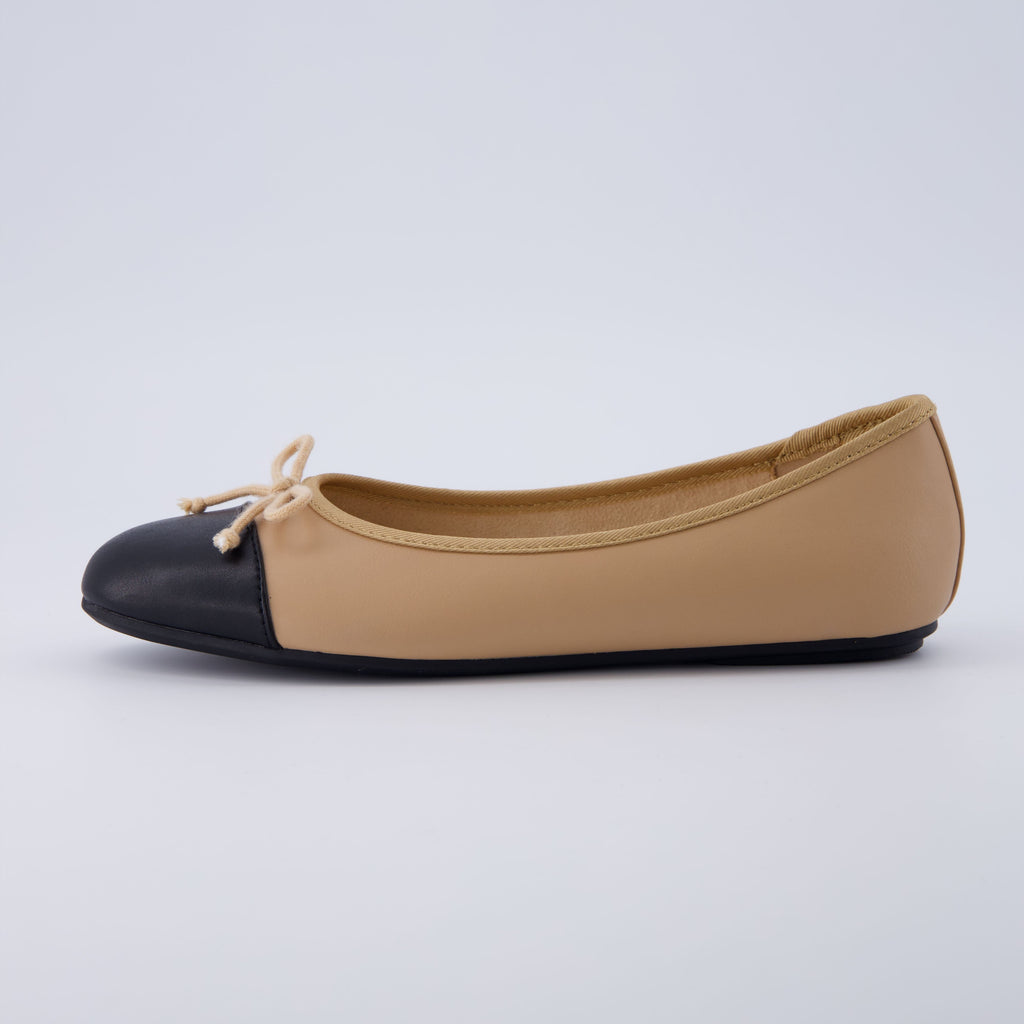 Cardi Cap Toe Flat